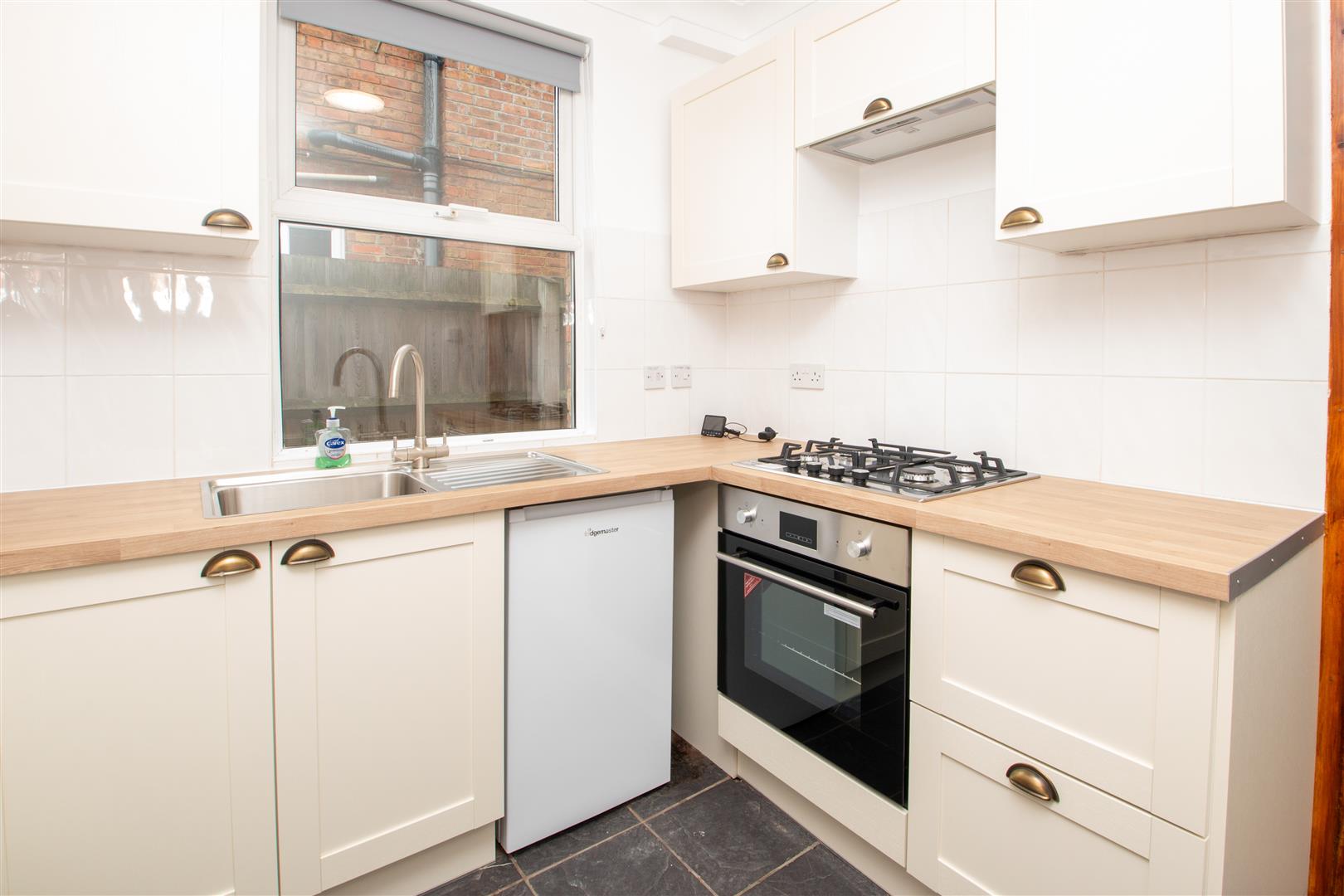 1 bed property in 90 Windsor Street, Wolverton